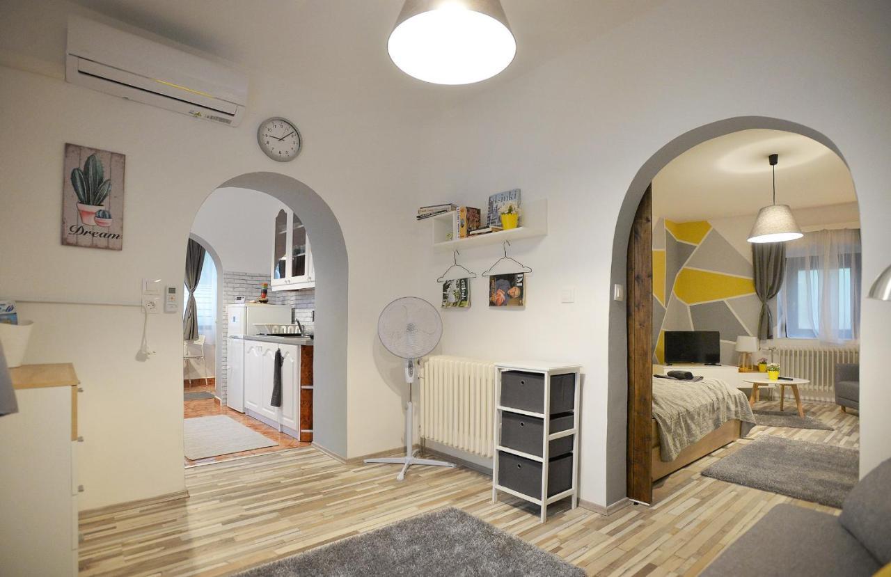 Castle Garden Apartman 埃格尔 外观 照片